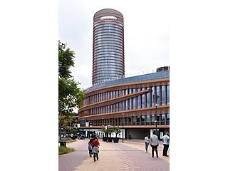 156px-Centro_Comercial_Torre_Sevilla_%283%29